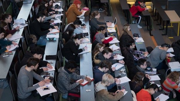 Etudiant - Université