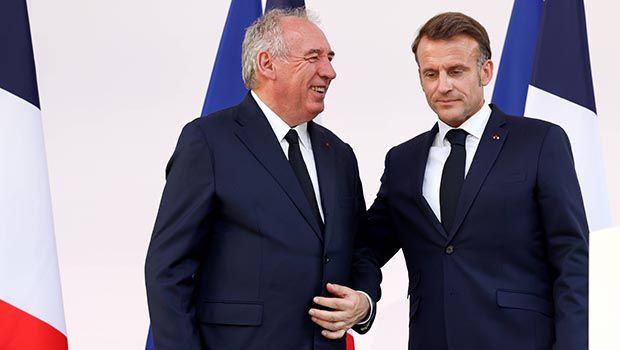 Emmanuel Macron - François Bayrou